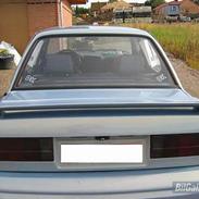 BMW E30 320i 2.0