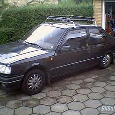 Peugeot 309 TopLine (SOLGT)