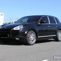 Porsche Cayenne Turbo "Boys Toys"