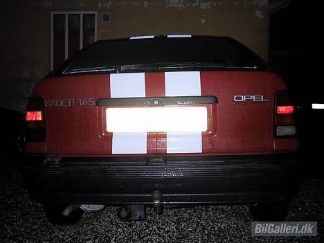 Opel kadett - Der er striber på røven billede 6