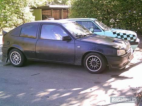 Opel kadett billede 2