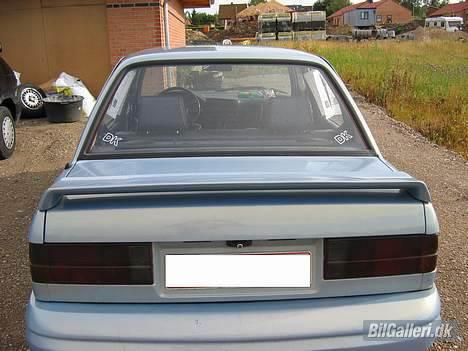 BMW E30 320i 2.0 billede 4