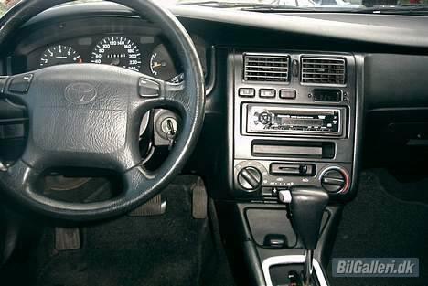 Toyota carina E 1,6 aut "SOLGT" billede 3