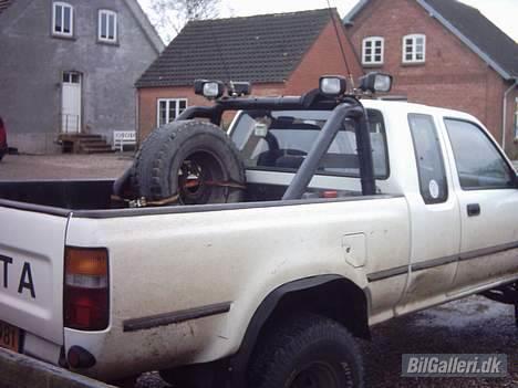 Toyota Hilux X-cab billede 5