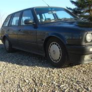 BMW 325i E30 touring (solgt)