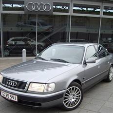 Audi 100 