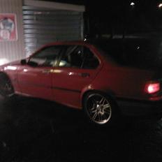BMW e36 325i