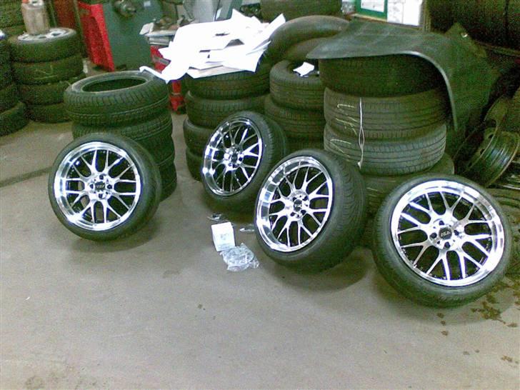 Opel vectra b 1,8 16v solgt! - så kom der dæk på:-) billede 5