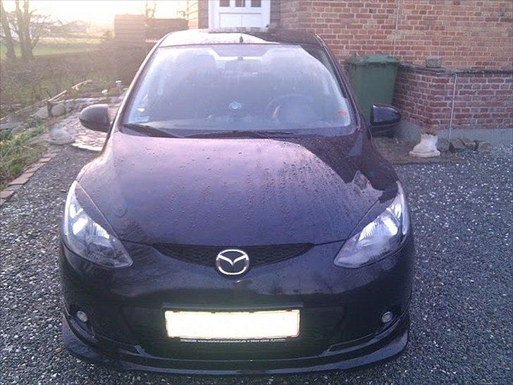 Mazda 2 Facelift **SOLGT** billede 5