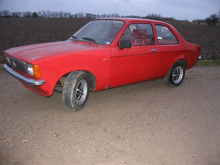 Opel Kadett C Sedan billede 11