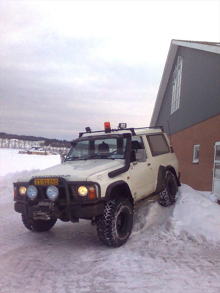 Nissan patrol y60 GR billede 2