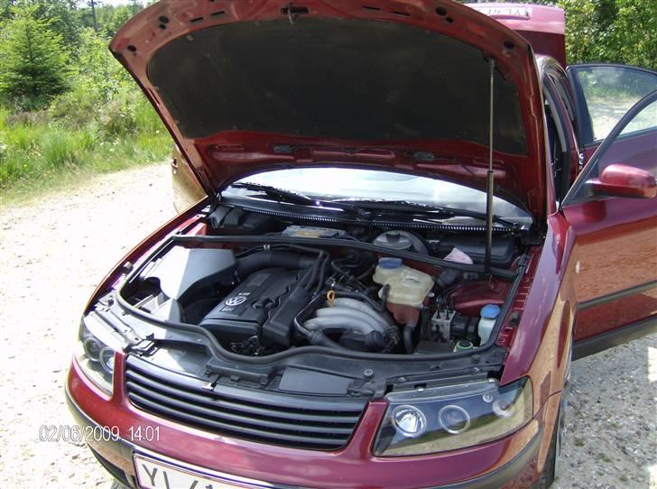 VW Passat 1,8 20V - Solgt-  - Lille motor billede 10