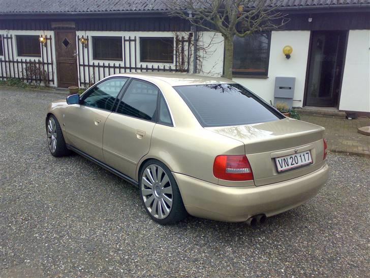 Audi A4 1,8 t  til salg billede 4