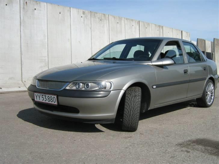 Opel vectra billede 1