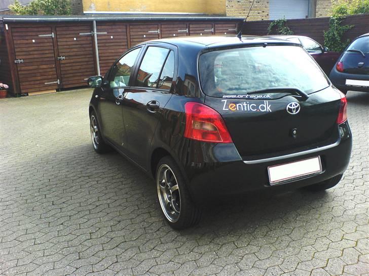 Toyota Yaris 1.4 D4D *Solgt* billede 5