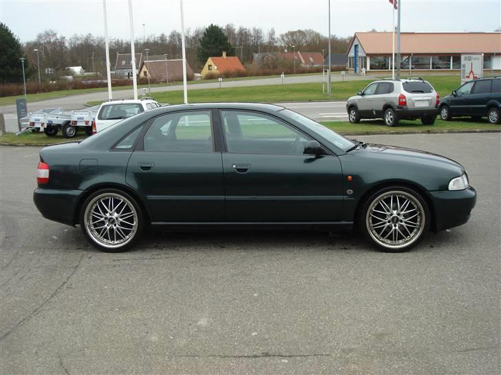 Audi A4 2.6 V6 ( Solgt ) billede 4