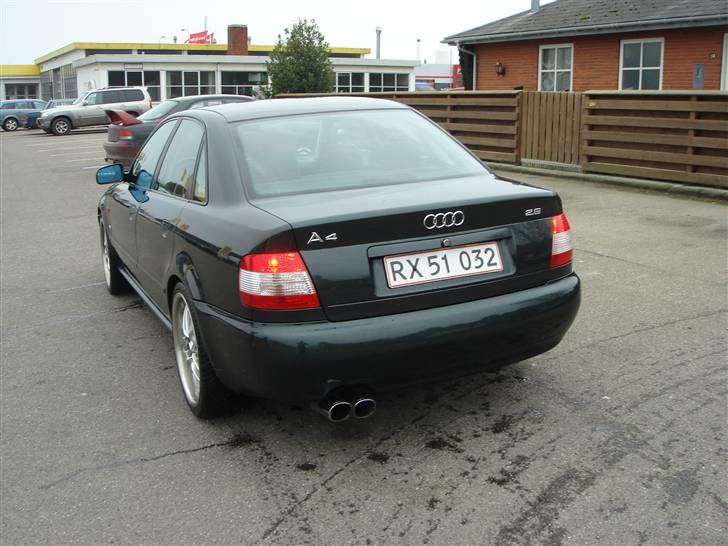 Audi A4 2.6 V6 ( Solgt ) billede 7