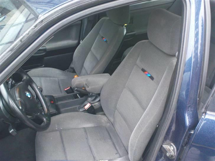 BMW 320i SOLGT!! billede 12