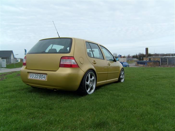 VW 1.9 TDI (Total skadet) billede 10