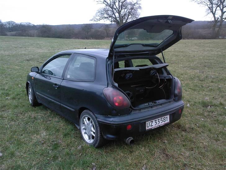 Fiat Bravo GT SOLGT - Bagfra med åben bagklap billede 7