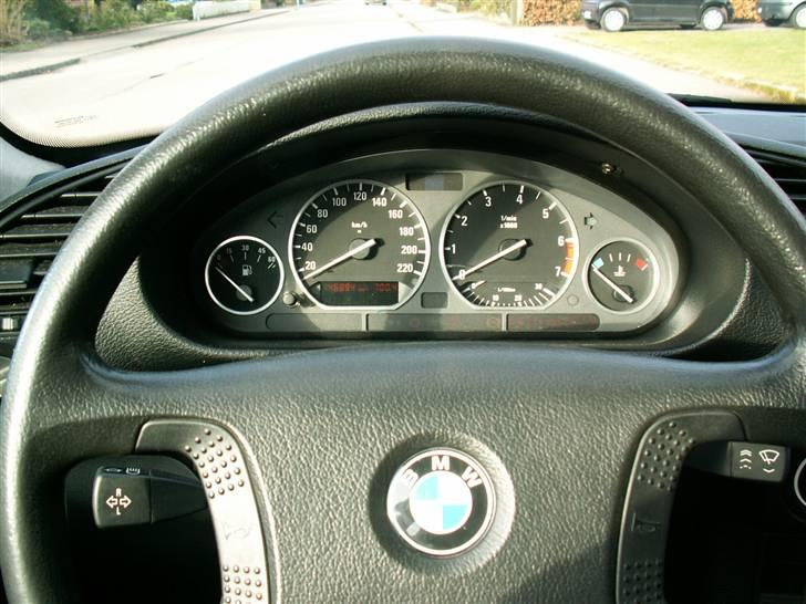 BMW E36 318i - Aluringe på instument billede 12