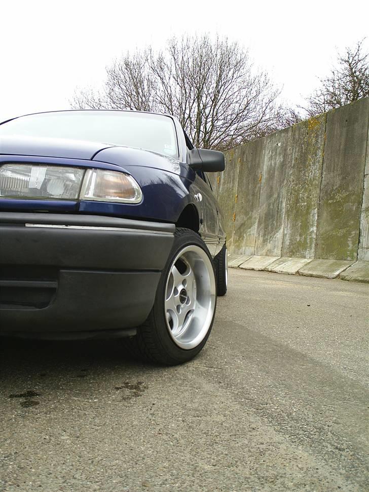 Opel Astra 1,6i (solgt) billede 12