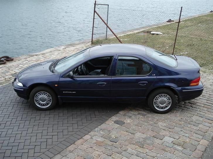 Chrysler Stratus  2.0 LE  billede 2