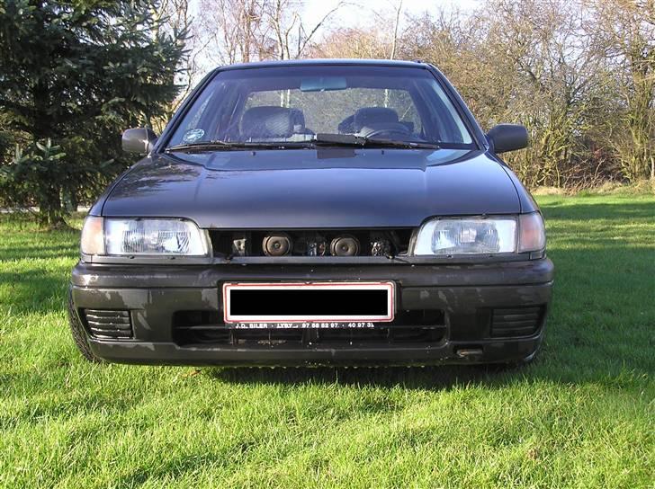 Nissan sunny billede 2