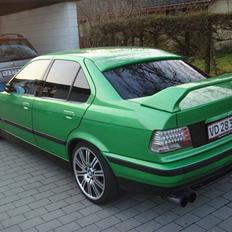 BMW E36 325 Tds (SOLGT)