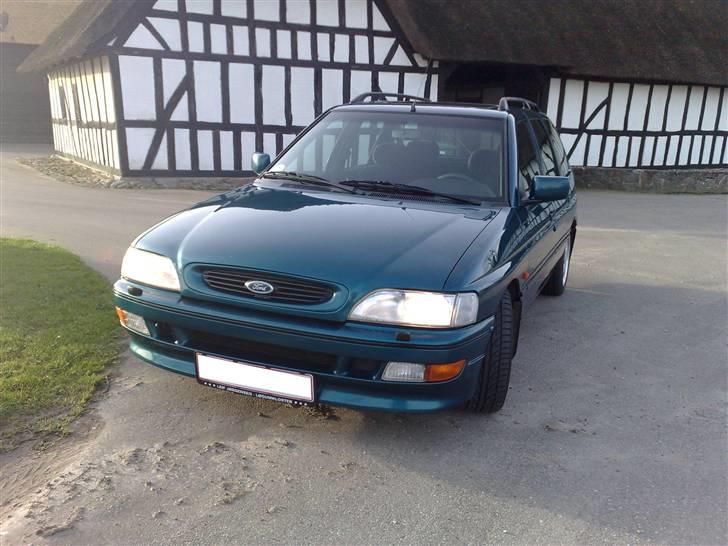Ford Escort clx sport •SOLGT• - Pæn bil. Andet er der vel ikke at sige til det billede 1