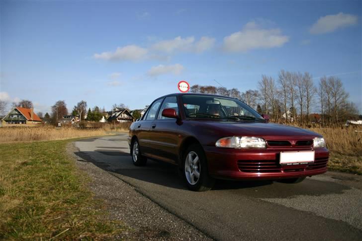 Mitsubishi Lancer GLXi billede 1