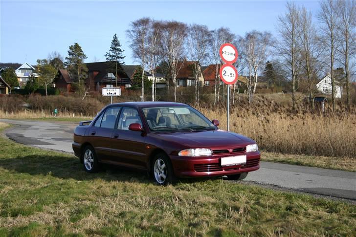 Mitsubishi Lancer GLXi billede 2