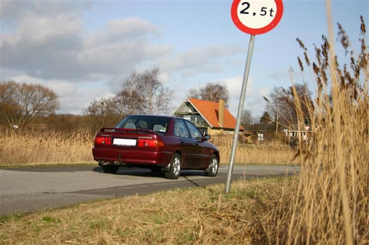 Mitsubishi Lancer GLXi billede 4