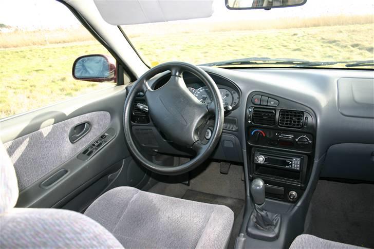 Mitsubishi Lancer GLXi billede 12