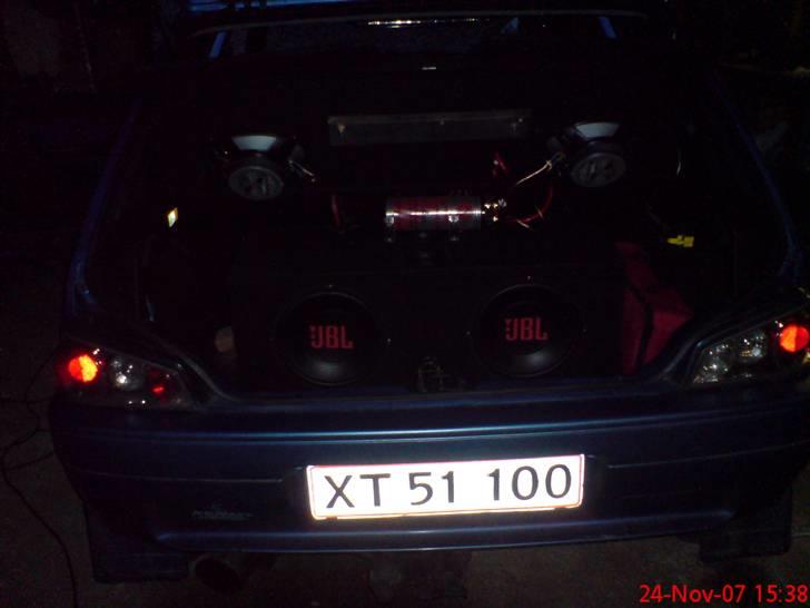 Peugeot 106 xs SOLGT...... - mit anlæg jbl spiller godt fylder meget billede 7