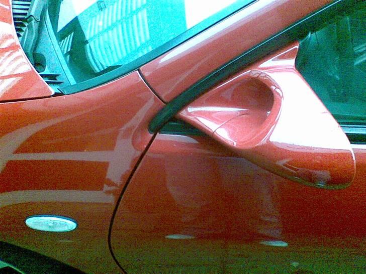 Mazda 323F GLX solgt billede 12