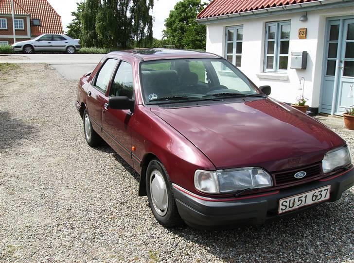 Ford sierra 2,0 Clx  (solg) billede 2