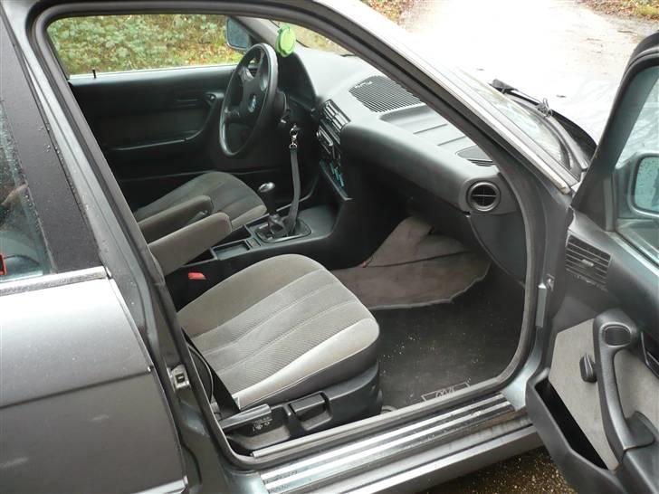 BMW E34 524 TD (SOLGT) billede 11