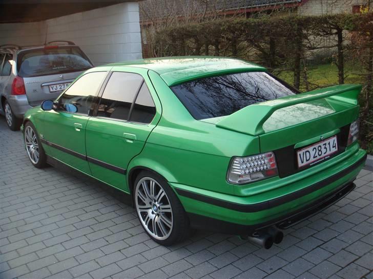 BMW E36 325 Tds (SOLGT) billede 3