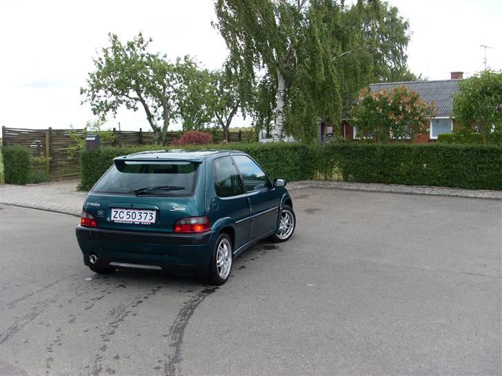Citroën saxo 1,6i VTS solgt - min gamle escort og min nye saxo vts billede 3