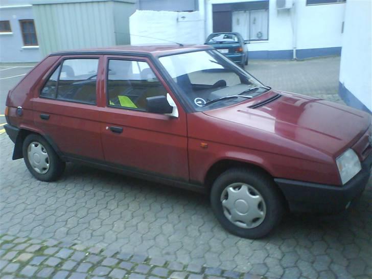 Skoda favorit. (Solgt) billede 1