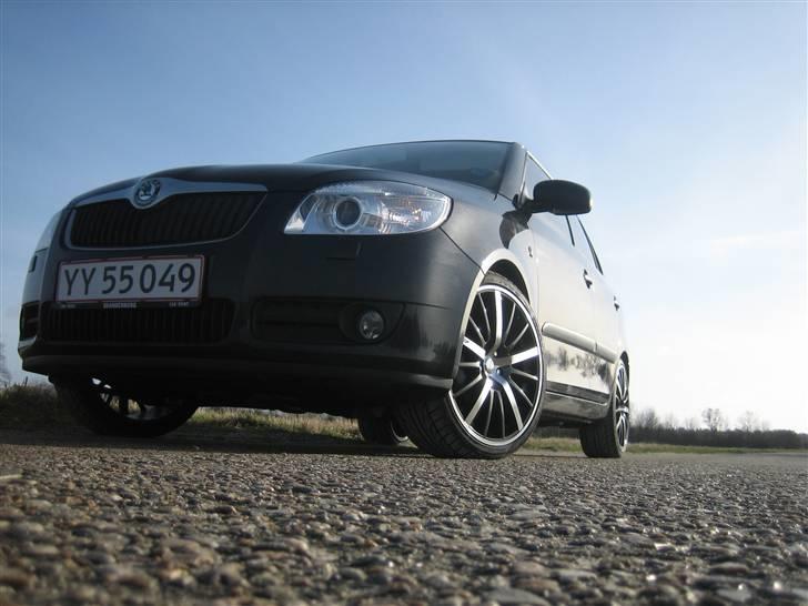 Skoda Fabia 2  Sport *Solgt* - Monteret med 18" Avus M01 Graphite fælge billede 17