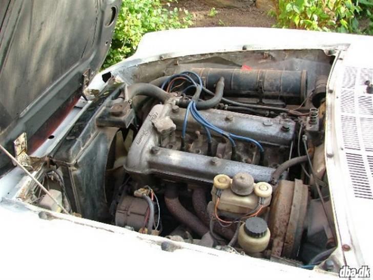 Alfa Romeo Spider 1300 Junior - Som hun så ud, da jeg hentede hende... Trist til syn, men bestemt med potentiale ;-) billede 4