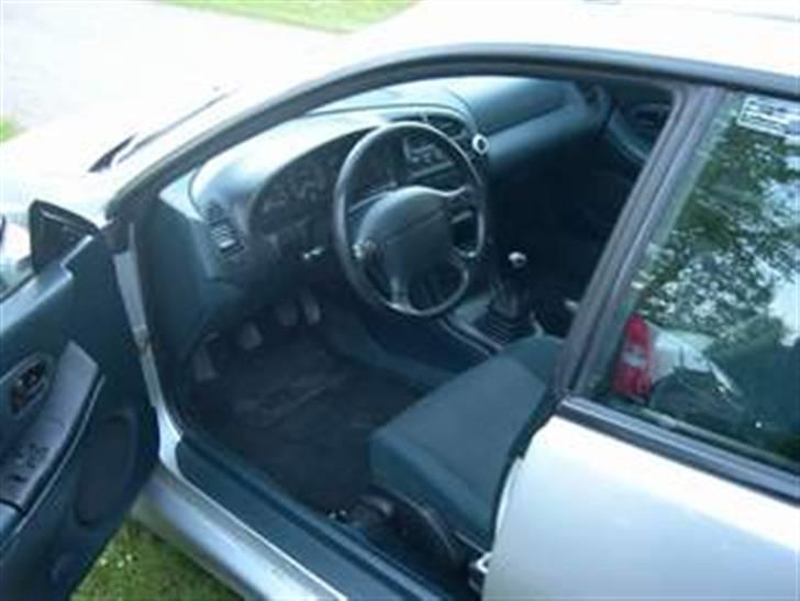 Mazda 323F billede 8