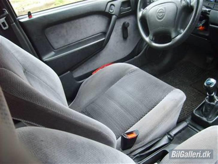 Opel Vectra A *solgt* billede 10