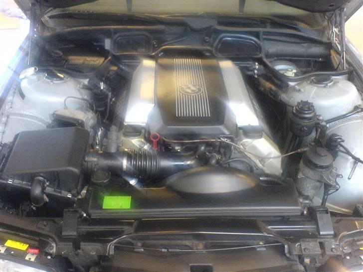 BMW 730i V8 Gangster billede 4