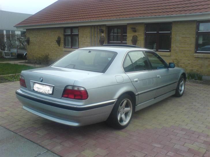 BMW 730i V8 Gangster billede 8