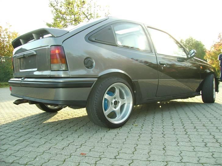 Opel Kadett GSI 16v - Faktisk færdig billede 1