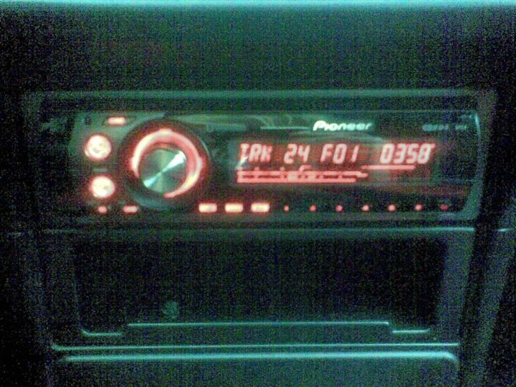 Mazda 323 C - solgt - billede 11