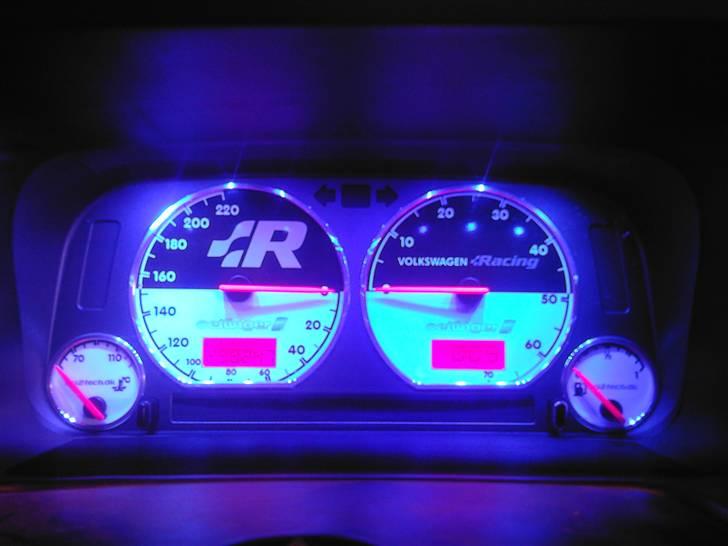 VW Golf 3  1.8 Black / White billede 3